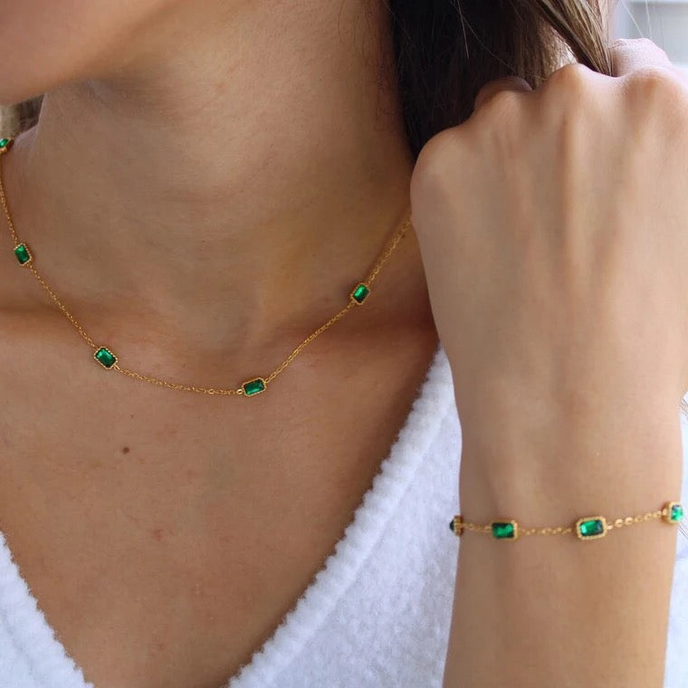 CHARM EMERALD NÁRAMOK